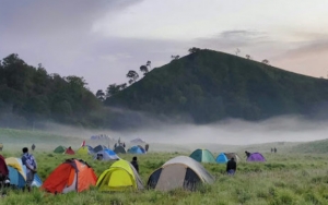 Gunung Rinjani Tutup Kawasan Ini Usai Viral Video Puluhan Pendaki Dugem