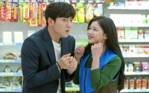 Syuting Adegan Mesra Ji Chang Wook dan Kim Yoo Jung Ini Bikin Kru 'Backstreet Rookie' Heboh