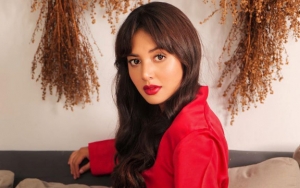 Mirip Banget, Aurelie Moeremans Tirukan Gaya Psikopat Cantik di Serial 'Killing Eve'
