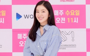 Visual Irene Red Velvet di Foto Perdana Film 'Double Patty' Banjir Pujian