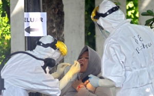 4 Dari 65 Guru SMP di Surabaya Dinyatakan Positif COVID-19 Usai Jalani Tes Swab