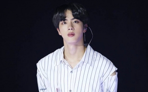 Jin BTS Beber Alasan Ogah Jadi MC Lagi 