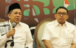 Beri Penghargaan Untuk Fahri Hamzah dan Fadli Zon, Jokowi Dinilai Hendak 'Jinakkan' Pengkritik