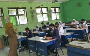 Ada SMA Hingga SLB, Sekolah di Jatim Akan Uji Coba Pembelajaran Tatap Muka 2 Minggu