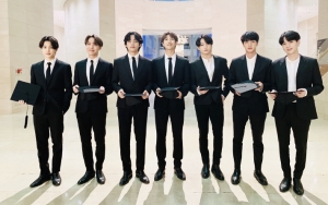 BTS Bikin Heboh Datang ke Studio 'I-LAND', Gaya Cetar J-Hope Paling Curi Fokus