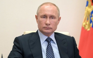 Vaksin COVID-19 Buatan Rusia Telah Diuji Coba ke Putri Presiden Vladimir Putin