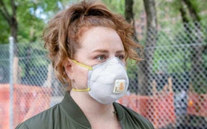 AS Larang Penggunaan Masker Ventilasi, Ini Alasannya