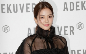 Jisoo BLACKPINK Berani Gaya Cewek Nakal dan Misterius, Cantiknya Bukan Main