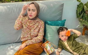 Rachel Vennya Asik Berkuda di Resort Terbaik Dunia, Konsep Baju 'Ubur-ubur' Jadi Sorotan