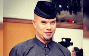 Ahmad Dhani Bagikan Foto Bareng 'Kembaran', Bikin Heboh