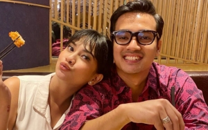 Vanessa Angel Alami Insiden Daster Melorot Saat Ganti Lampu, Reaksi Suami Jadi Sorotan