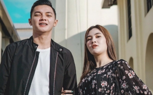 Nella Kharisma dan Dory Harsa Kompak Lempar Kode 'Hari Esok', Foto Gandengan Tangan Bikin Baper