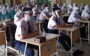 Gelar Sekolah Tatap Muka, Ini Alasan Guru SLB di Tulungagung Tak Gunakan Masker
