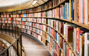 Jangan Melulu Ke Mall, Yuk Habiskan Waktu Di 8 Perpustakaan Indonesia Dengan Koleksi Terlengkap Ini