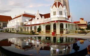 Buntut Pengunjung Membludak Tuai Sorotan, Pemkot Kaji Penutupan Alun-Alun Surabaya