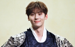 Drama Debut, Hwang Minhyun NU'EST Ngaku Gugup Saat Pertama Kali Syuting 'Live On'