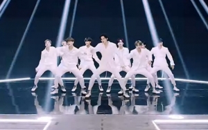 CRAVITY Hadirkan Konsep Baru di MV Comeback 'Flame', Ingin Raih Trofi Acara Musik