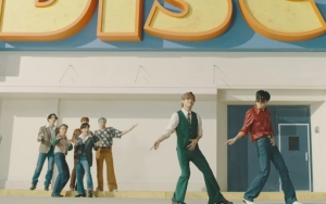 BTS Bawakan Keseruan Lainnya Lewat MV 'Dynamite' Versi B-Side, Fans Senyum-Senyum Sendiri