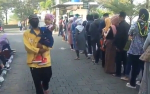 Viral Antrean Orang Padati Pengadilan Agama, Bukti Corona Bikin Tingkat Perceraian Naik?