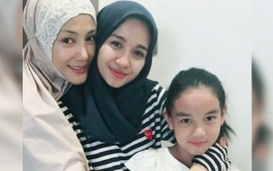 'Ditinggal' Laudya C. Bella, Potret Aleesya Sepedaan Bareng Ibu Kandung Bikin Terharu