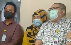 Geram Terus Dituduh Pencuri, Ibunda Vicky Prasetyo Sebut Angel Lelga Cuma Omong Kosong