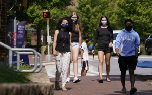 Dibuka Kembali, Amerika Serikat Kini 'Panen' Klaster Kampus