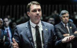 Usai Istri, Kini Putra Sulung Presiden Brasil Juga Positif Corona