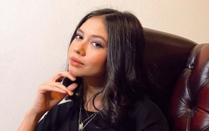Pemandangan Adem, Yuki Kato Pamer Kedekatan Manis dengan Orangtua