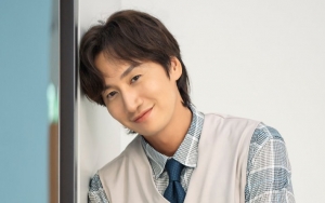 Mati-Matian Ingin Menang, Lee Kwang Soo Bikin Khawatir Terpeleset Tangga di 'Running Man'