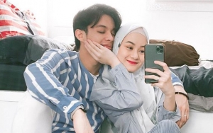 Dinda Hauw Pajang Foto Mesra Bareng Rey Mbayang, Nadya Istri Rizki DA Ikut Komentar Banjir Dukungan