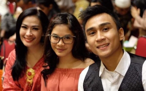 Iis Dahlia Ngomong Nyelekit 'Tolak' Lutfi Jadi Menantu, Nama Suami Nia Ramadhani Terseret