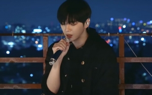 Kang Daniel Kembali Manjakan Fans Dengan Video Live Performance Menenangkan Untuk Lagu 'Night'