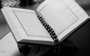 Heboh Aksi Ludahi-Bakar Al-Qur'an di Eropa, PWNU Jatim Beri Respon 'Adem'