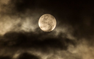 Bulan Purnama Hingga Hujan Meteor, Ini Jadwal Fenomena Alam Yang Hiasi Langit Pada September