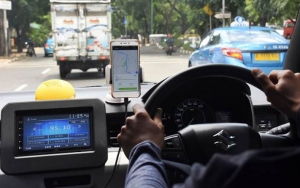 Kocak dan Bikin Gemas, Driver Taksi Online ini Dapat Order Tamu 'Istimewa' Berkaki Empat
