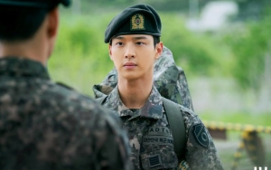 Bertugas Saat Malam, Jang Dong Yoon Hadapi Situasi Menegangkan di Poster 'Search'