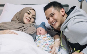 Bikin Gemas, Citra Kirana Perlihatkan Pose Tidur Rezky Aditya Yang Samaan Dengan Anaknya