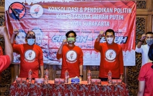 Gibran Rakabuming Daftar Pilwalkot Solo, Massa Pendukung Tumpah ke Jalanan