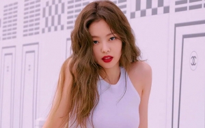 Bikin Iri, Pinggang Jennie BLACKPINK Dibilang Muat di Tangan Manusia Saking Kecilnya