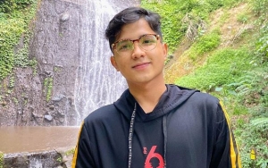 Jirayut Pamer Foto Bareng Para Wanita Cantik Sambil Bicara Soal Cinta Segitiga, Bikin Meleleh
