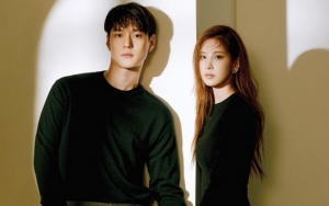 Misterius, Go Kyung Pyo dan Seohyun SNSD Cs Tampilkan Dua Karakter Berbeda di Poster 'Private Life'