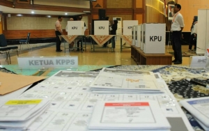 KPU Diminta Transparan Umumkan Bakal Paslon Positif COVID-19 di Surabaya
