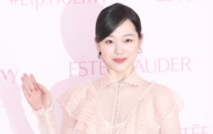 Kakak Sulli Akhirnya Minta Maaf Usai Sindir Teman Mendiang, Akui Manfaatkan Sang Adik