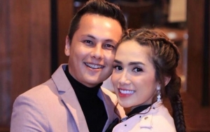 Ussy Sulistiawaty Tampil Beda dengan Rambut Keriting Asli, Disebut Mirip Andhika Pratama