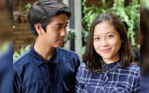Pakai Kaos Couple, Foto Iqbaal Rayakan Ultah Zidny 'Pacar Cantik' Sambil Rangkulan Bikin Geger