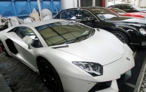 Mobil Mewah Milik Koruptor Dilelang Dengan Harga Miring, Berminat Beli?