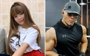 Dinar Candy Buktikan Dirinya Tak Pakai Bra Di Depan Deddy Corbuzier
