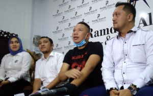  Saat Vicky Prasetyo Masih Di Penjara, Anaknya Dapat Salam Ini Dari Guru Sekolah