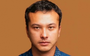 Viral Video Nicholas Saputra Nyaris Ditabrak Bule Sepeda Motoran, Reaksi Tak Terduganya Disorot