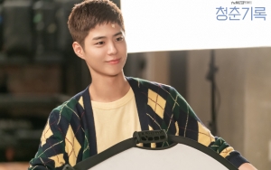 Sering Konflik di Drama, Park Bo Gum Rupanya Jadi Kesayangan Keluarga Saat Syuting 'Record of Youth'